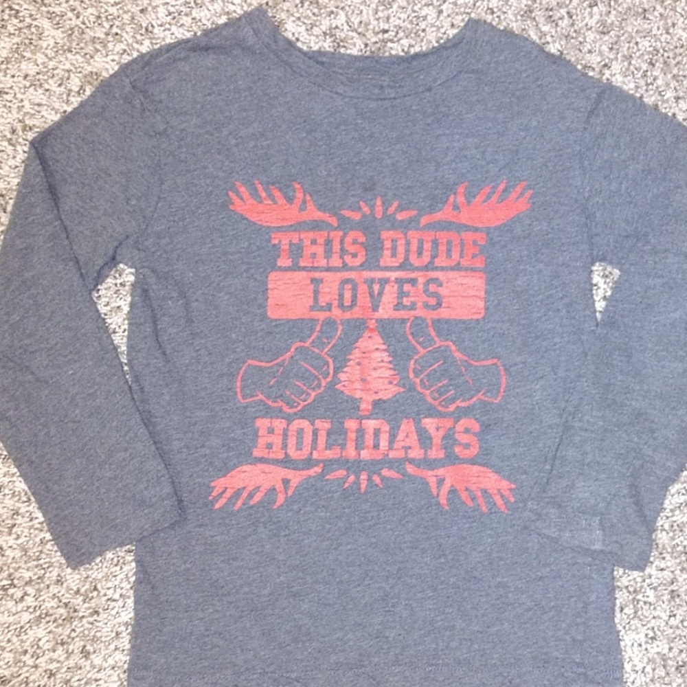 Little boys sz 4/5 long sleeved holidays
